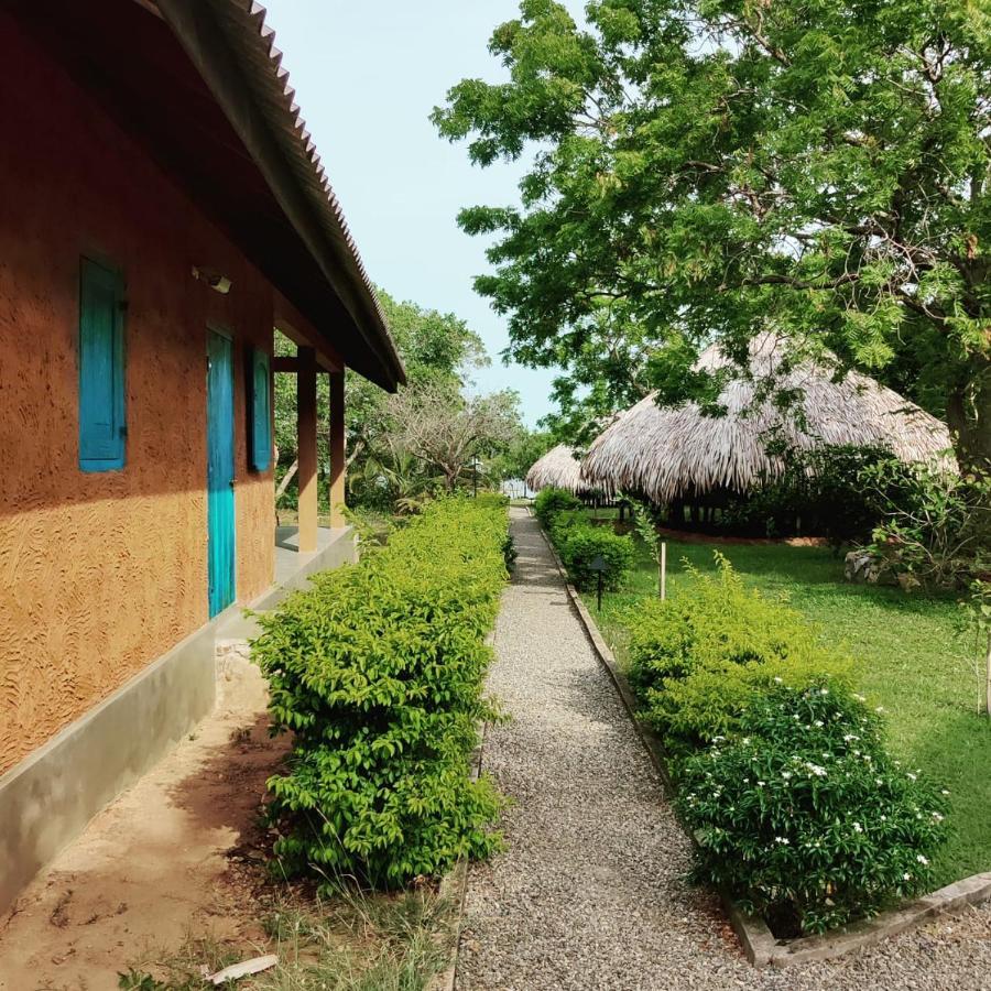 Yala Lake View Cabanas Tissamaharama Luaran gambar
